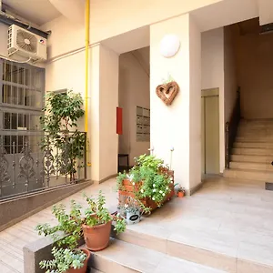 your-place-apartman.inbudapesthotels.com/